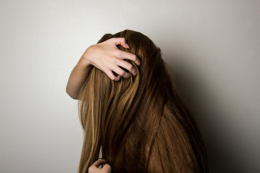 4 Mythes sur les cheveux gras