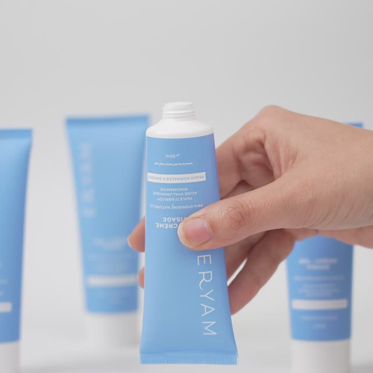 Vidéo : texture de la crème hydratante ERYAM